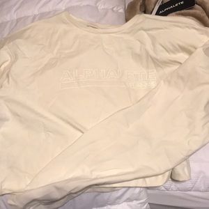 Alphalete cream oversized long sleeve